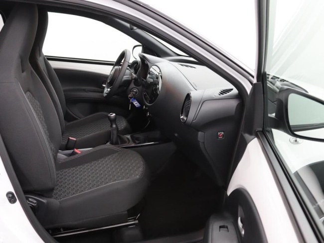Toyota Aygo X - 1.0 VVT-i MT Pulse