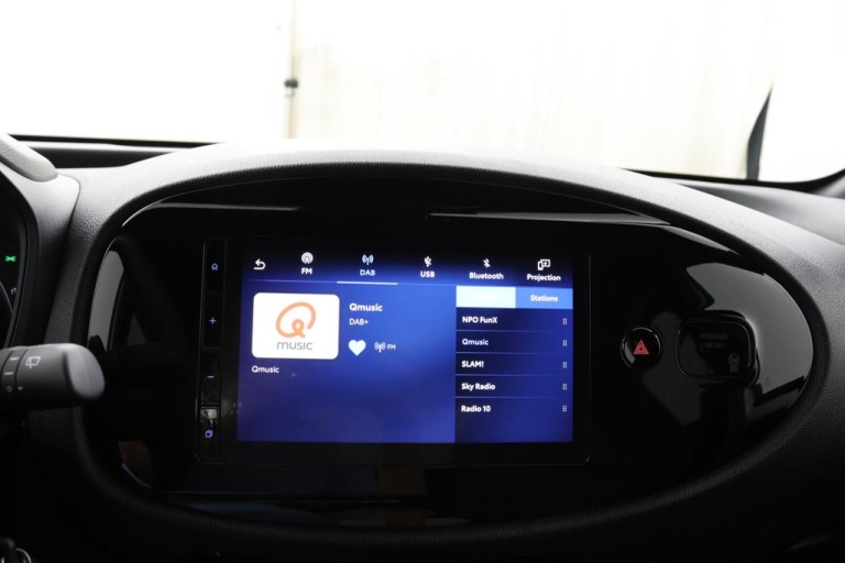 Toyota Aygo X - 1.0 VVT-i MT Pulse 15