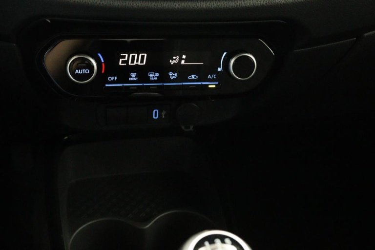 Toyota Aygo X - 1.0 VVT-i MT Pulse 16