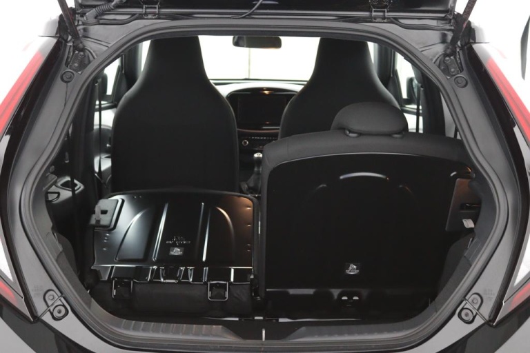 Toyota Aygo X - 1.0 VVT-i MT Pulse 23