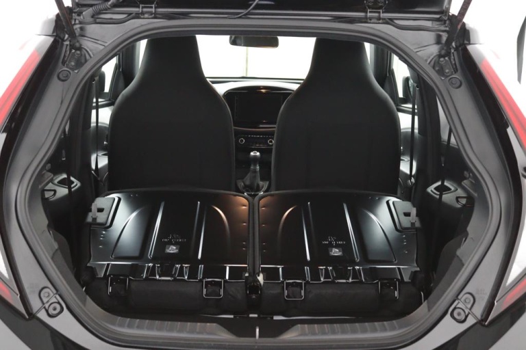 Toyota Aygo X - 1.0 VVT-i MT Pulse 24