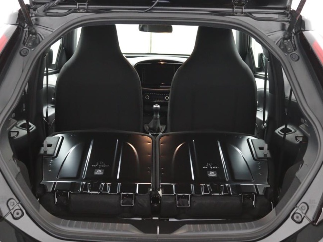 Toyota Aygo X - 1.0 VVT-i MT Pulse