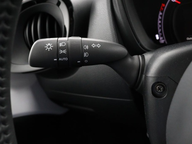 Toyota Aygo X - 1.0 VVT-i MT Pulse