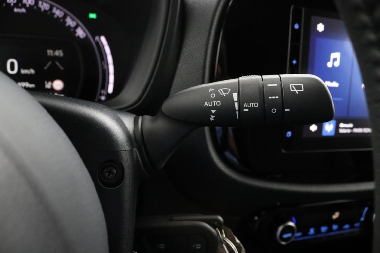 Toyota Aygo X - 1.0 VVT-i MT Pulse 28