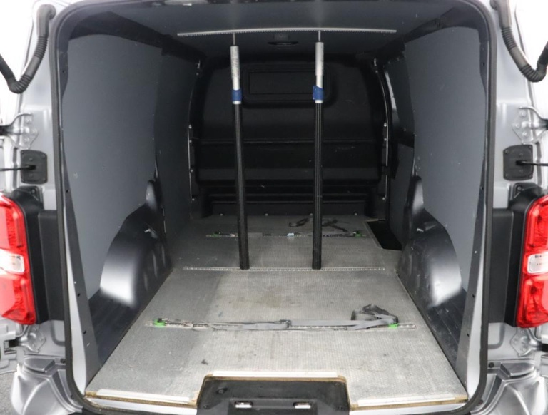 Toyota PROACE Worker - 2.0 D-4D Professional Long 37