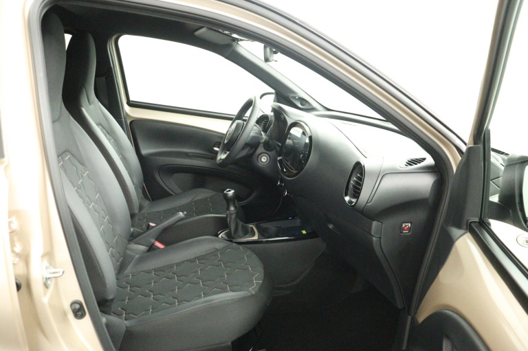 Toyota Aygo X - 1.0 VVT-i MT Envy 21