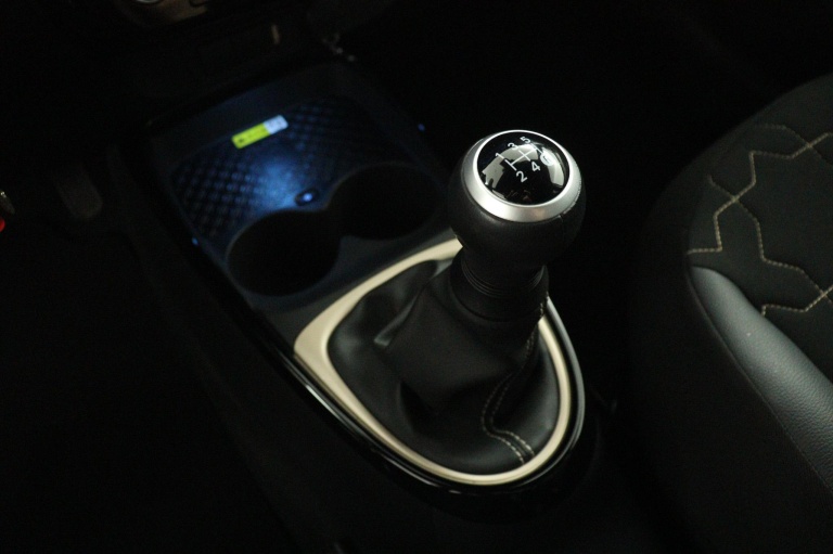 Toyota Aygo X - 1.0 VVT-i MT Envy 28
