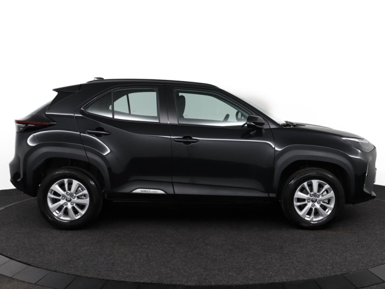 Toyota Yaris Cross - 1.5 Hybrid 115 Active 13