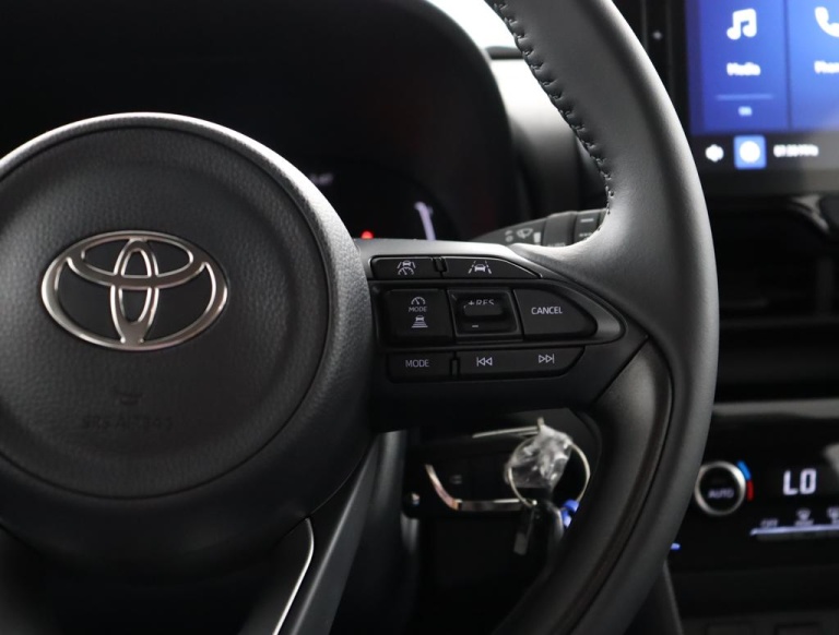 Toyota Yaris Cross - 1.5 Hybrid 115 Active 21