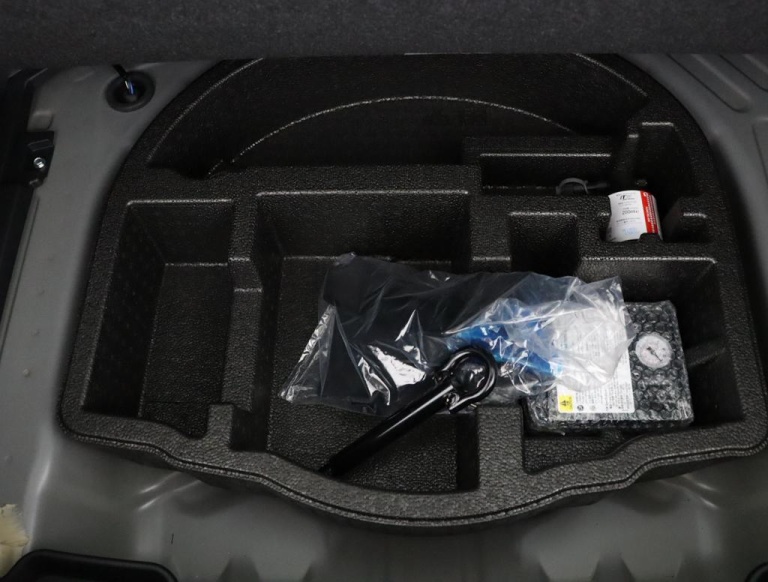 Toyota Yaris Cross - 1.5 Hybrid 115 Active 32