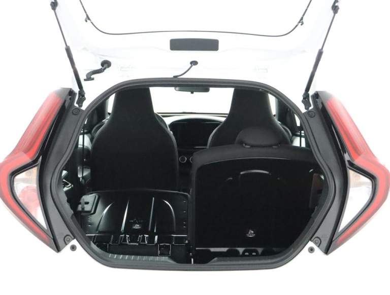 Toyota Aygo X - 1.0 VVT-i S-CVT Play 25