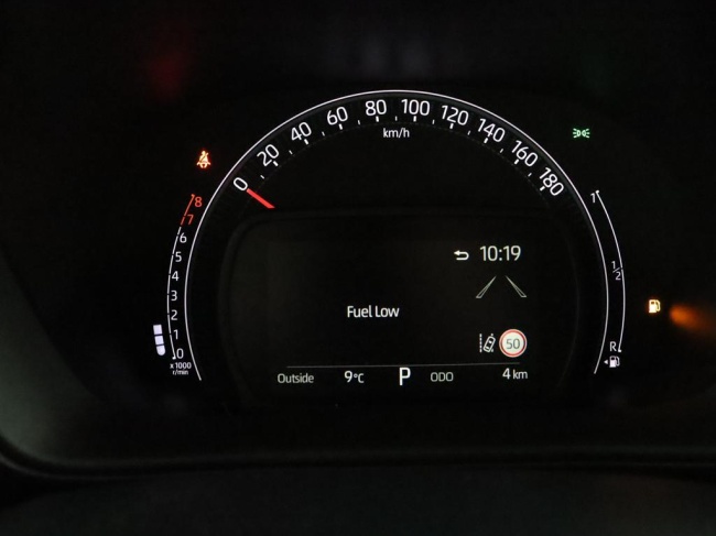 Toyota Aygo X - 1.0 VVT-i S-CVT Play