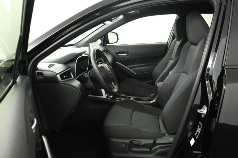 Toyota Corolla Cross - Hybrid 200 Dynamic Limited 17