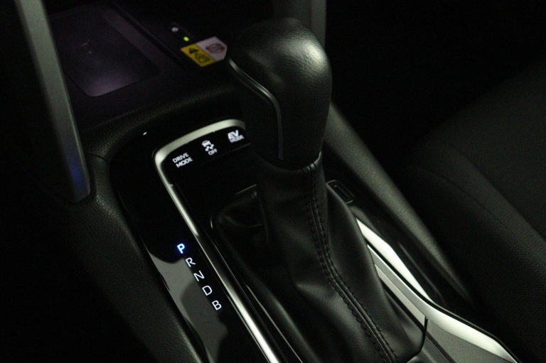Toyota Corolla Cross - Hybrid 200 Dynamic Limited 27