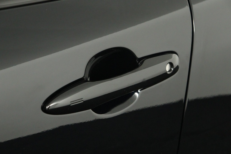 Toyota Corolla Cross - Hybrid 200 Dynamic Limited 36