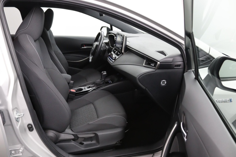 Toyota Corolla Touring Sports - 2.0 Hybrid Business Plus 10