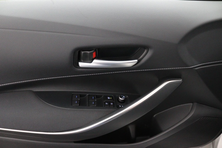 Toyota Corolla Touring Sports - 2.0 Hybrid Business Plus 32