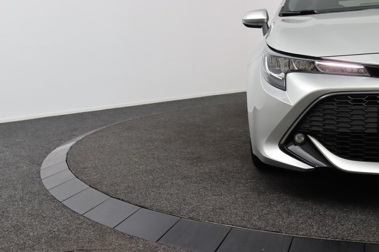 Toyota Corolla Touring Sports - 2.0 Hybrid Business Plus 36