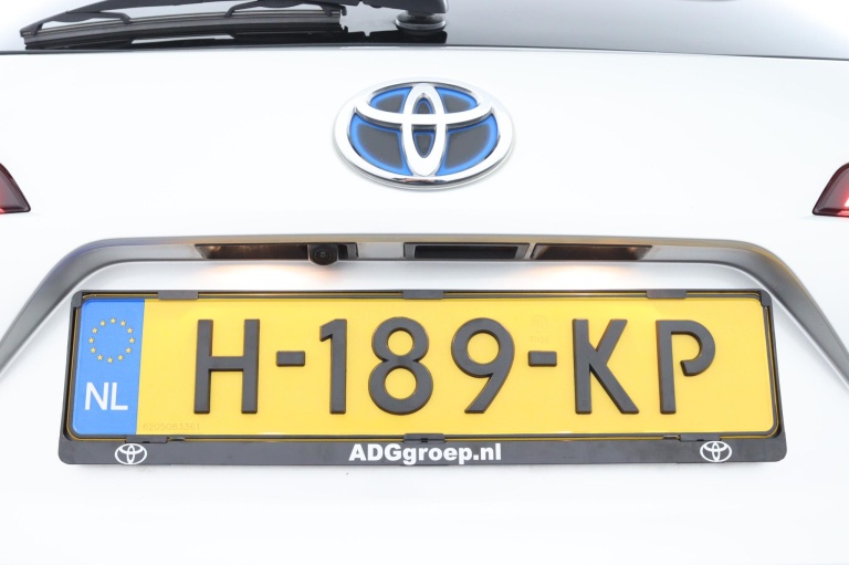 Toyota Corolla Touring Sports - 2.0 Hybrid Business Plus 38