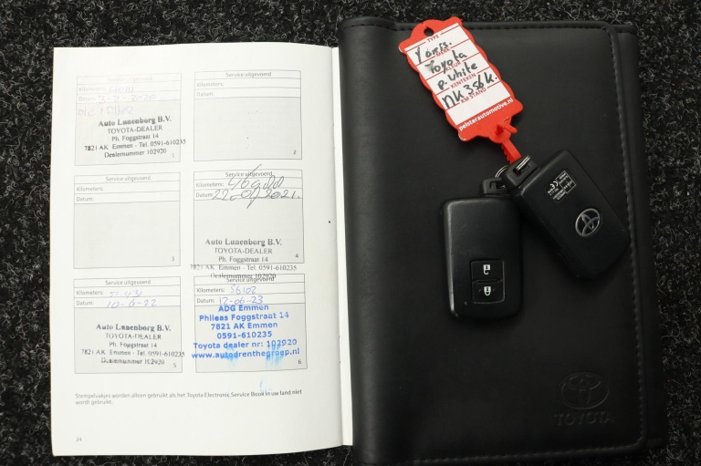 Toyota Yaris - 1.5 Hybrid Dynamic 11