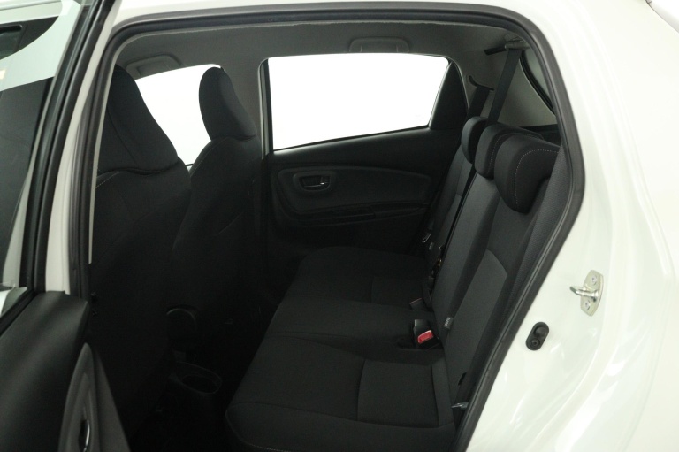 Toyota Yaris - 1.5 Hybrid Dynamic 18