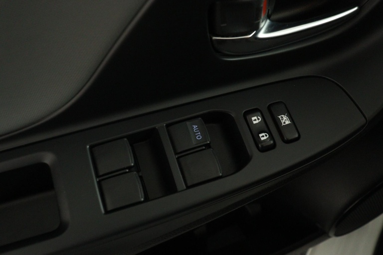 Toyota Yaris - 1.5 Hybrid Dynamic 29