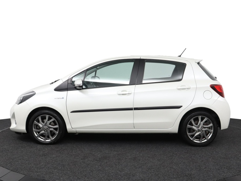 Toyota Yaris - 1.5 Hybrid Dynamic 3