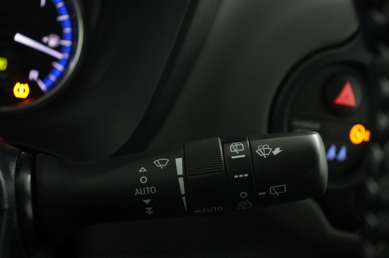 Toyota Yaris - 1.5 Hybrid Dynamic 32