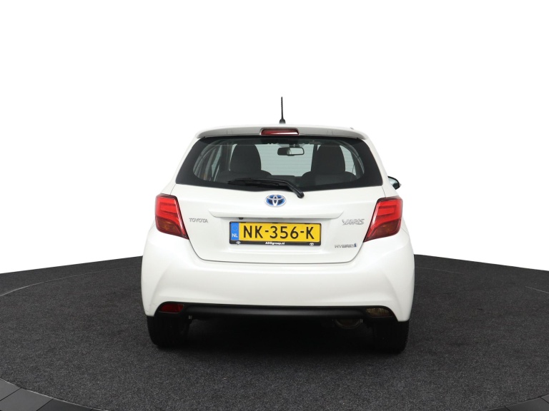 Toyota Yaris - 1.5 Hybrid Dynamic 42