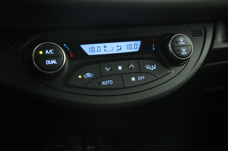Toyota Yaris - 1.5 Hybrid Dynamic 7