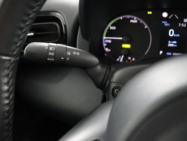Toyota Yaris - 1.5 Hybrid Active 28