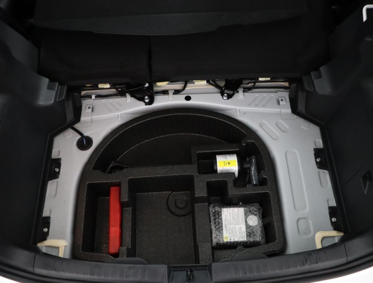 Toyota Yaris - 1.5 Hybrid Active 31