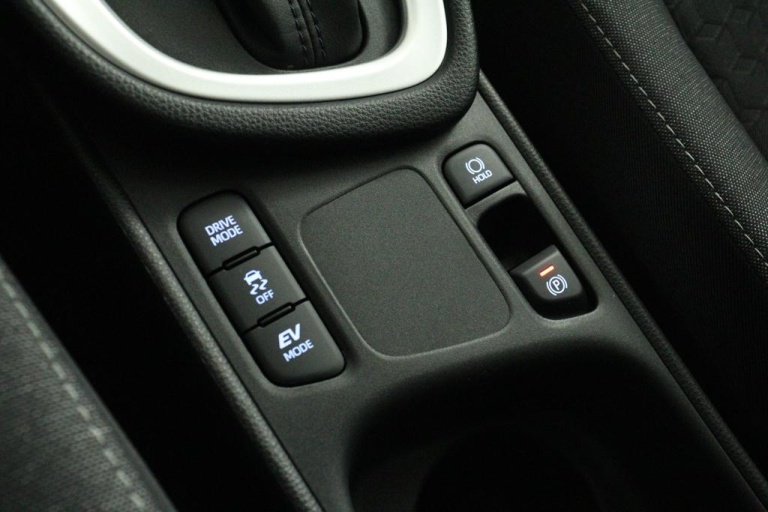 Toyota Yaris - 1.5 Hybrid Active 38