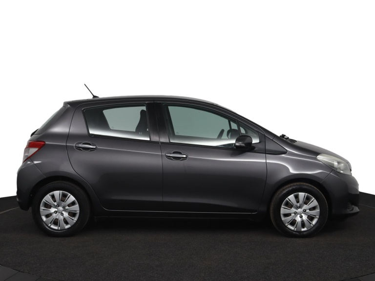 Toyota Yaris - 1.3 VVT-i Aspiration 12