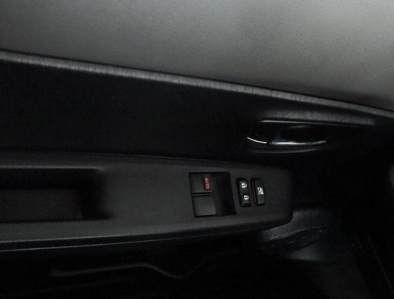 Toyota Yaris - 1.3 VVT-i Aspiration 27