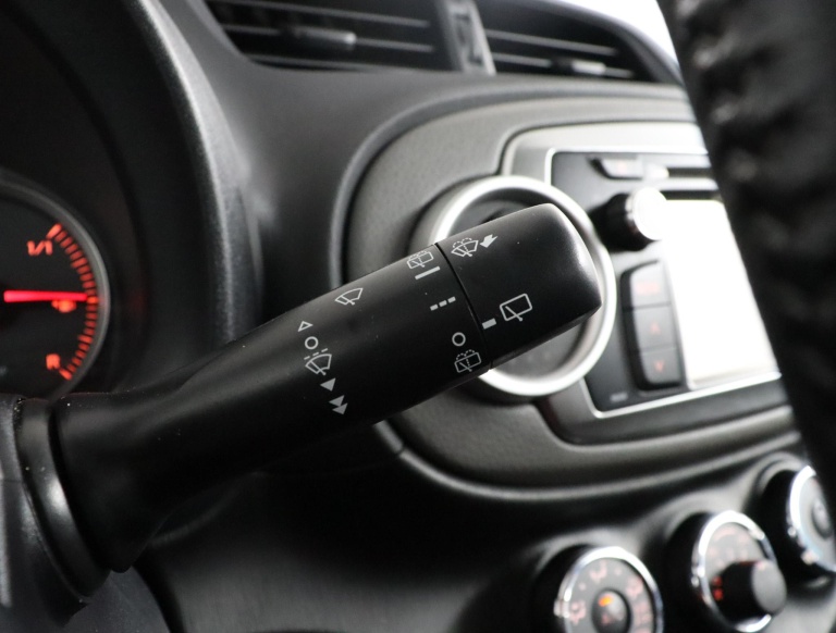 Toyota Yaris - 1.3 VVT-i Aspiration 30