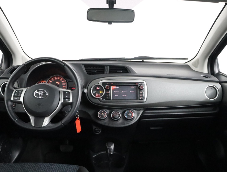 Toyota Yaris - 1.3 VVT-i Aspiration 4