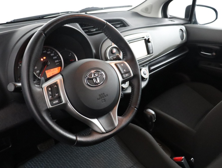 Toyota Yaris - 1.3 VVT-i Aspiration 40