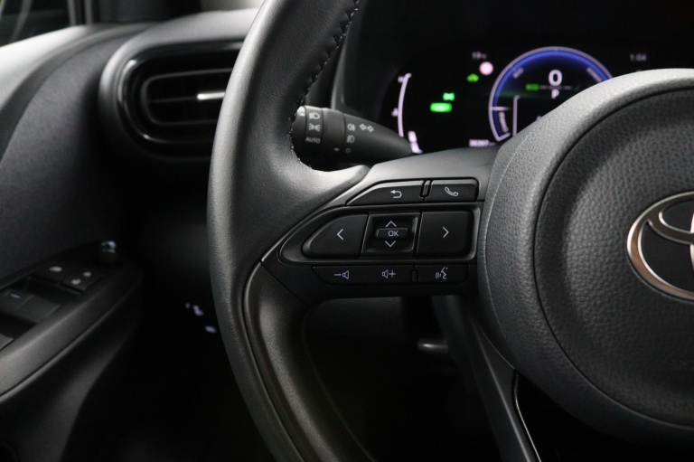 Toyota Yaris - 1.5 Hybrid 115 First Edition 19