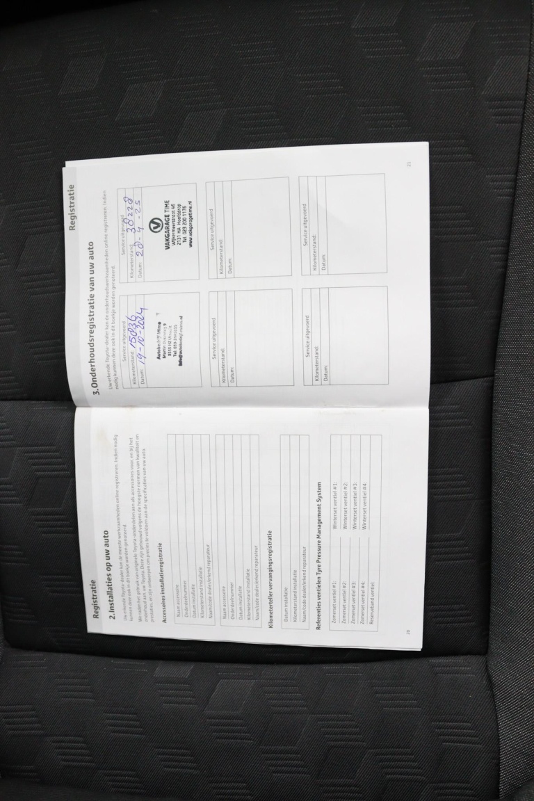 Toyota Yaris - 1.5 Hybrid 115 First Edition 26
