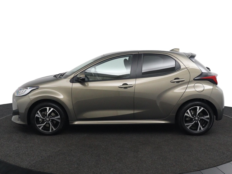 Toyota Yaris - 1.5 Hybrid 115 First Edition 5