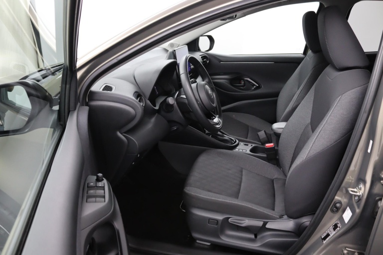 Toyota Yaris - 1.5 Hybrid 115 First Edition 9