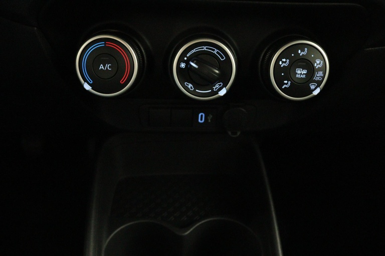 Toyota Aygo X - 1.0 VVT-i MT Play 16