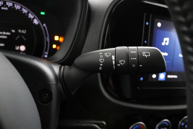 Toyota Aygo X - 1.0 VVT-i MT Play 29