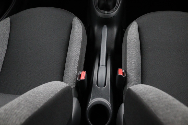 Toyota Aygo X - 1.0 VVT-i MT Play 35