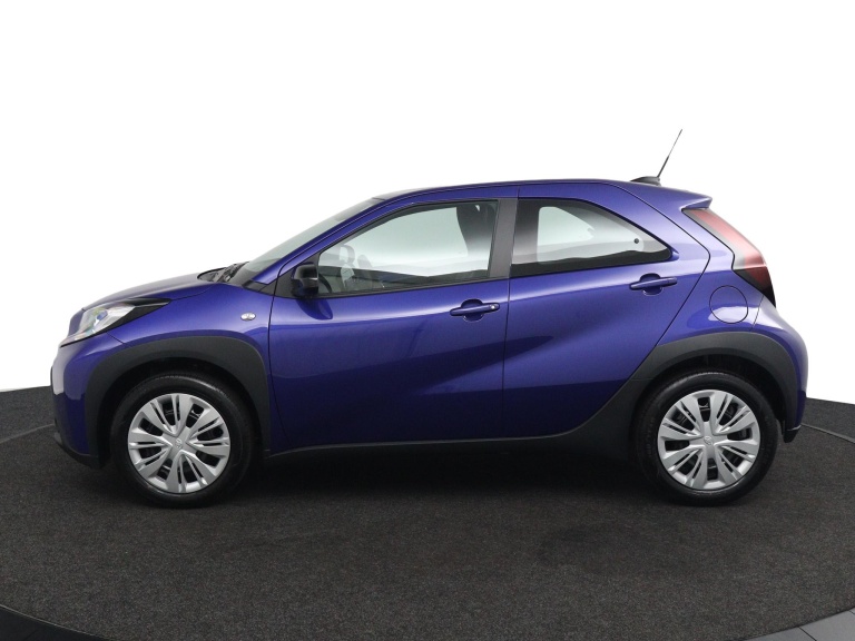 Toyota Aygo X - 1.0 VVT-i MT Play 5