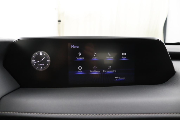 Lexus UX - 250h Luxury Line 16