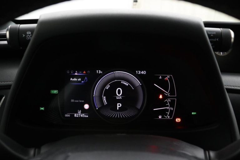 Lexus UX - 250h Luxury Line 23