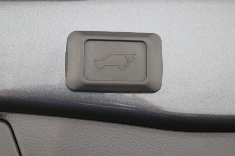 Toyota RAV4 - 2.5 Plug-in Hybrid AWD Bi-Tone Plus 37