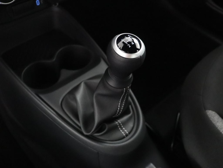 Toyota Aygo X - 1.0 VVT-i MT Play 26